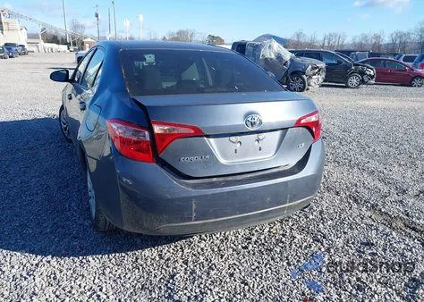 2017 Toyota Corolla Le z USA, uszkodzony, nr VIN 5YFBURHE4HP717987